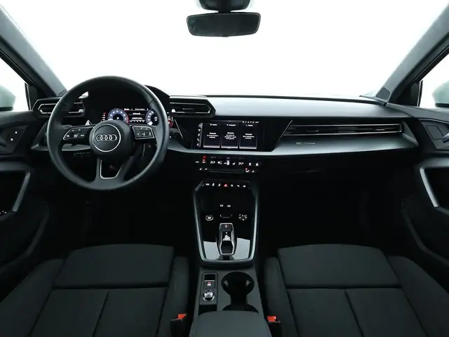 Audi A3 view 9