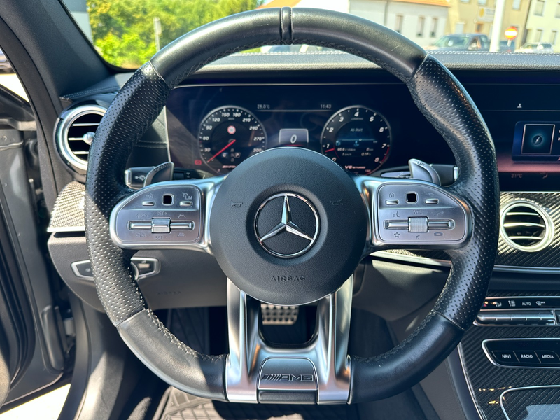Mercedes-Benz E 63 AMG 4MATIC+ T-Modell AMG V8 3982 ccm — photo 18