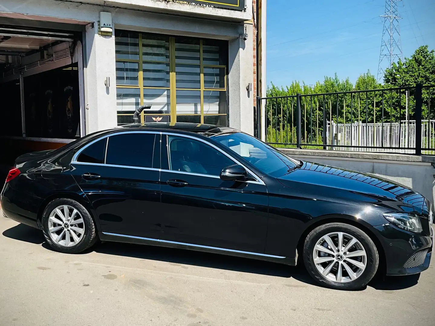 Mercedes-Benz E 200 d FULL OPTION !!! OFFRE DU MOIS !!! Schwarz - 2