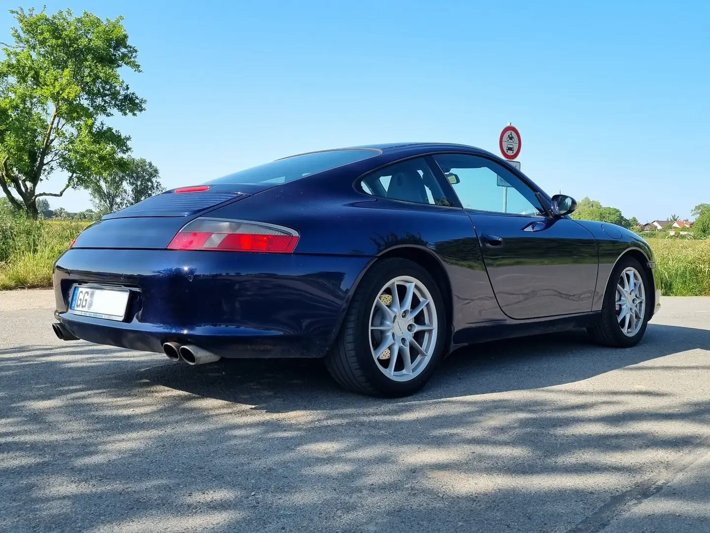 Porsche 996 911 Carrera 4 *TÜV NEU* Blau - 2