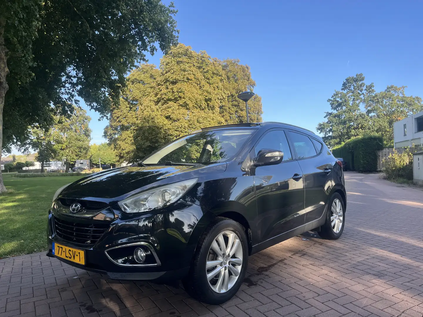 Hyundai iX35 2.0i i-Catcher Automaat Nap logisch Zwart - 1