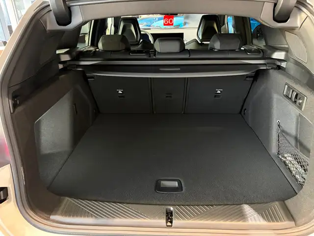 BMW X3 view 9