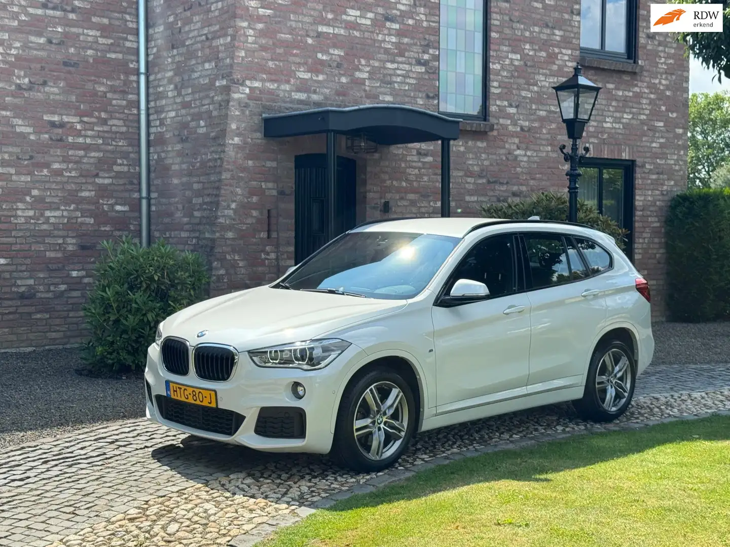 BMW X1 XDrive20i AUT M-Sport Leder HUD Blanc - 1