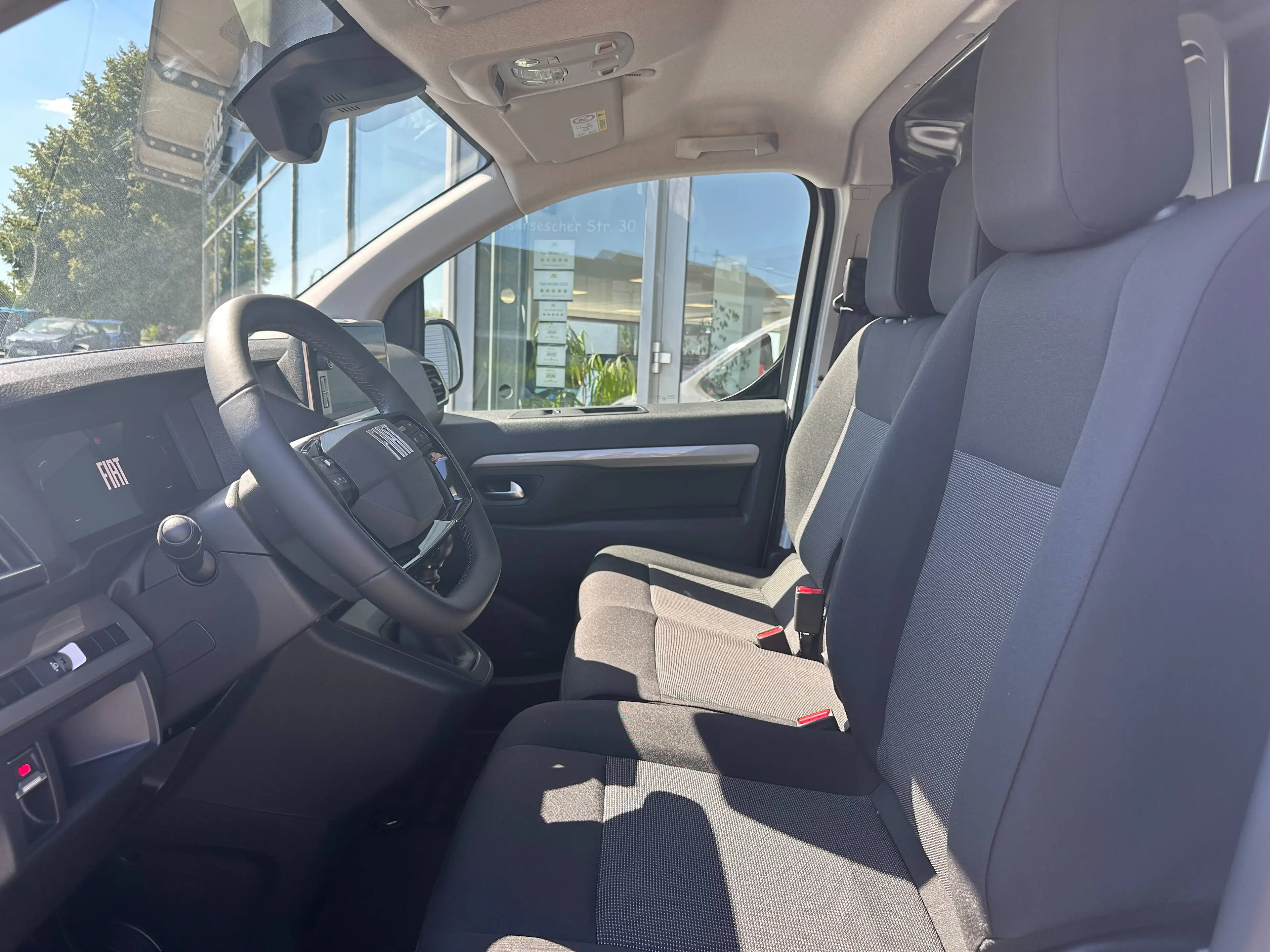 Fiat Scudo L3 Basis / Rückfahrkamera / Heckflügeltüren / Laderaumboden aus Holz — photo 8