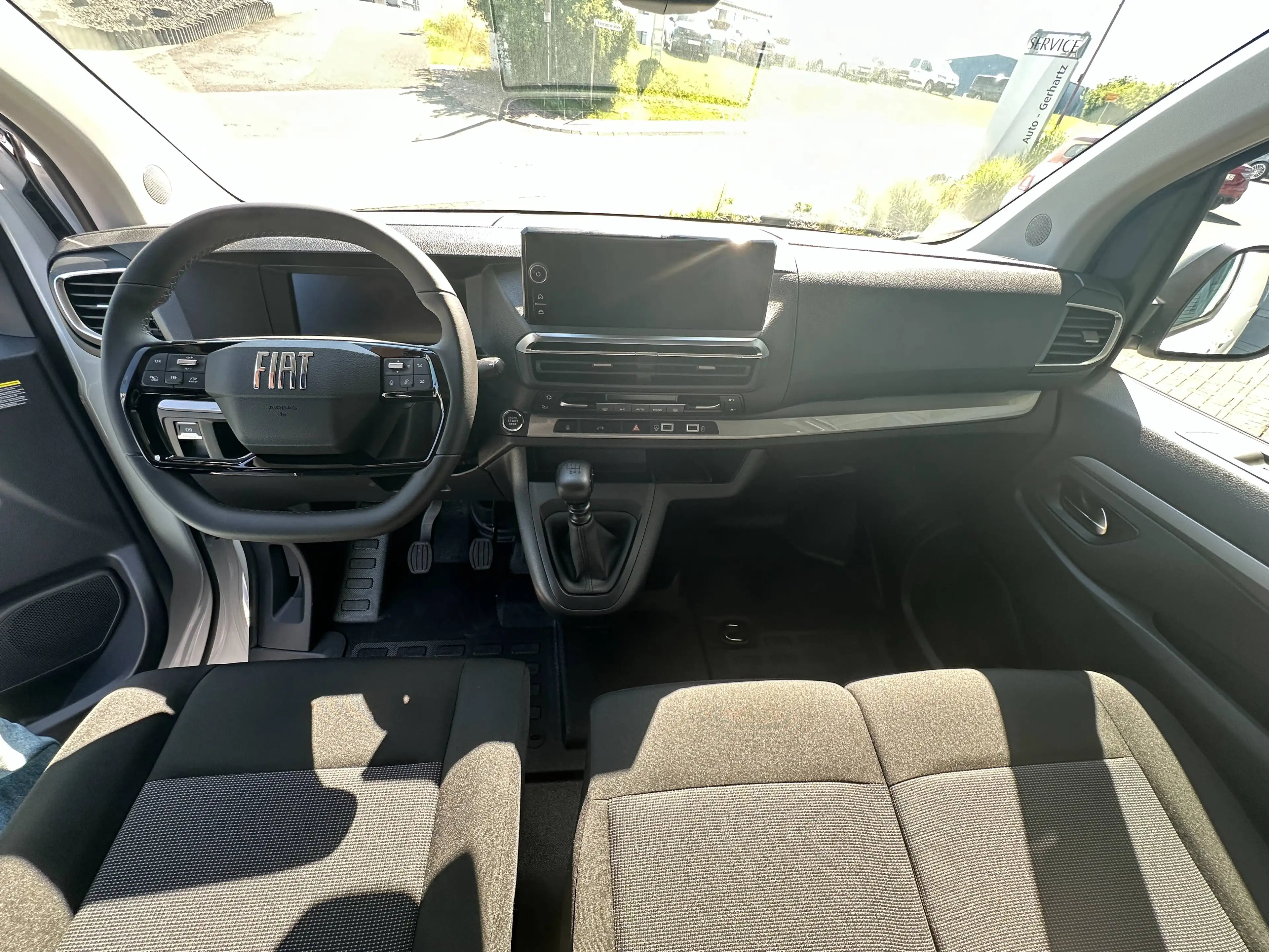 Fiat Scudo L3 Basis / Rückfahrkamera / Heckflügeltüren / Laderaumboden aus Holz — photo 13