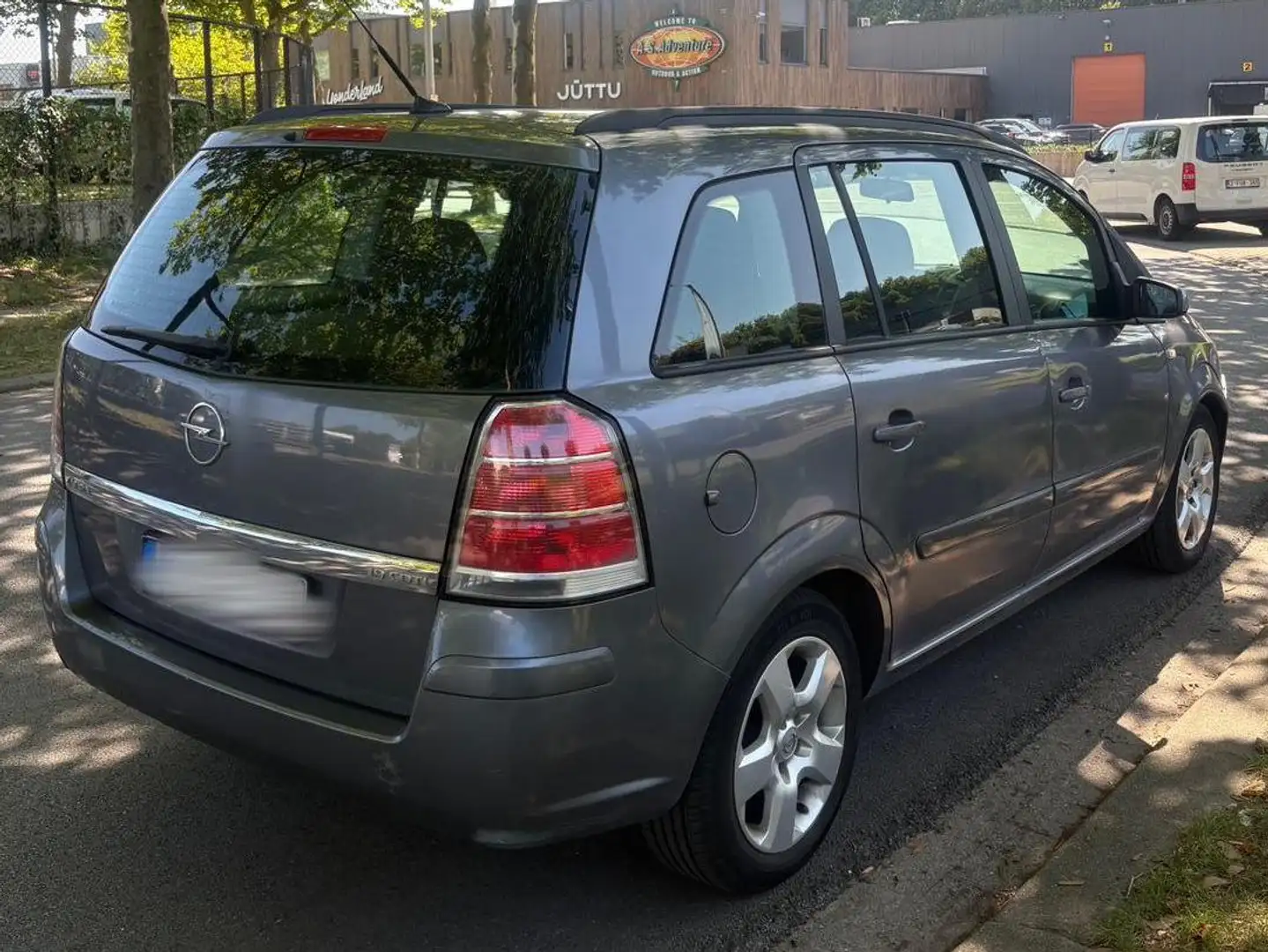 Opel Zafira Zafira 1.9 CDTI Argent - 1