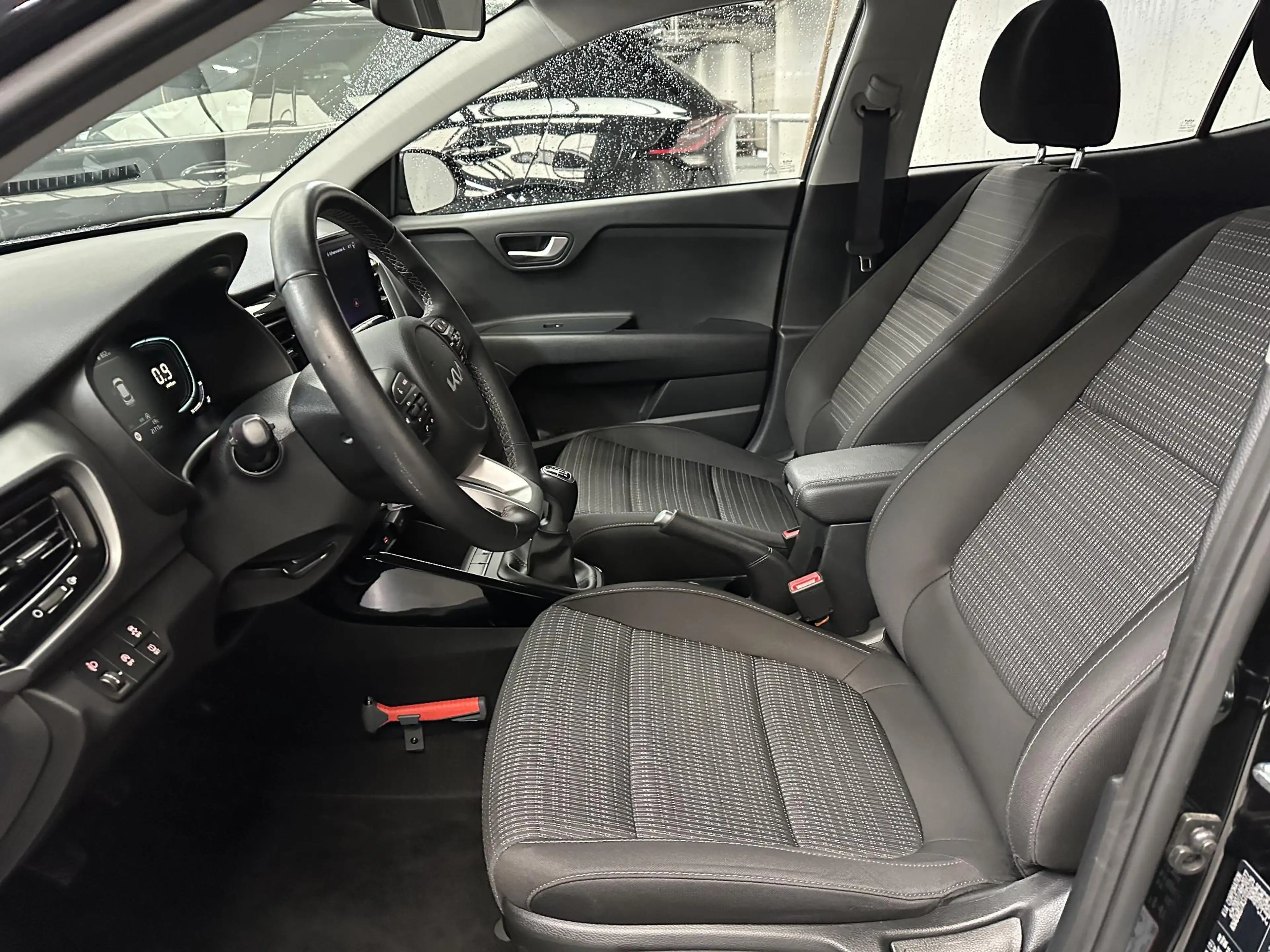 Kia Stonic 1.0 T-GDi MHEV DynamicLine — photo 2