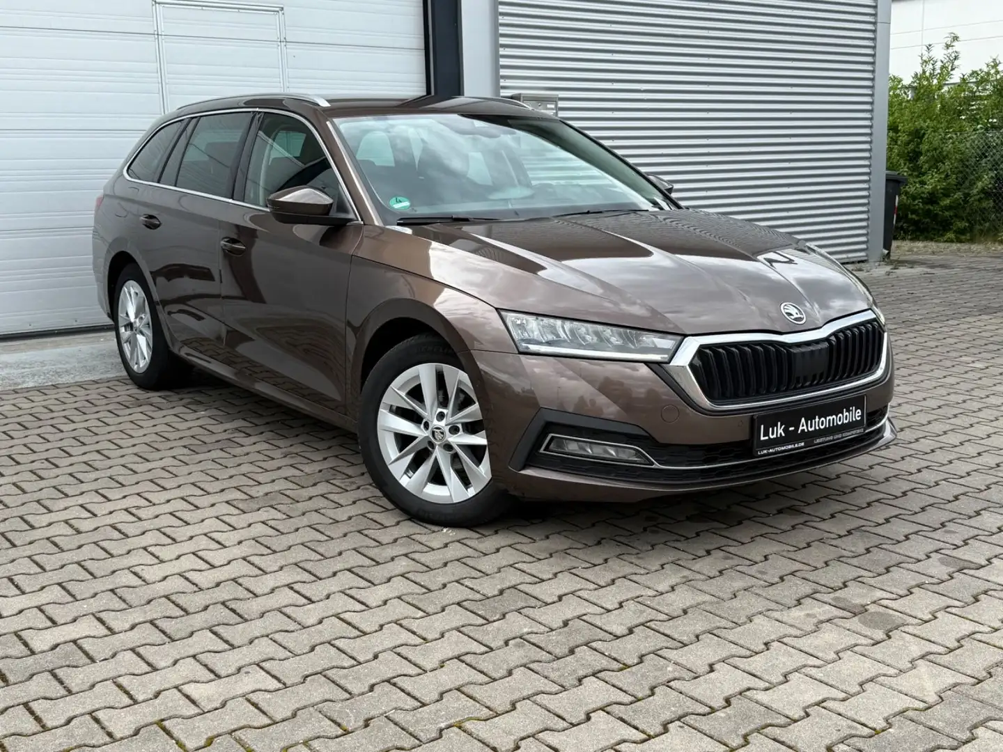 Skoda Octavia First Edition°Leder°Automat°SitzBlft/El Hnědá - 2
