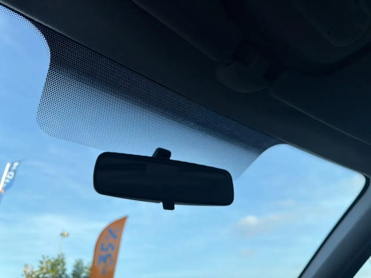 Renault Clio Citadine 5 portes — photo 28