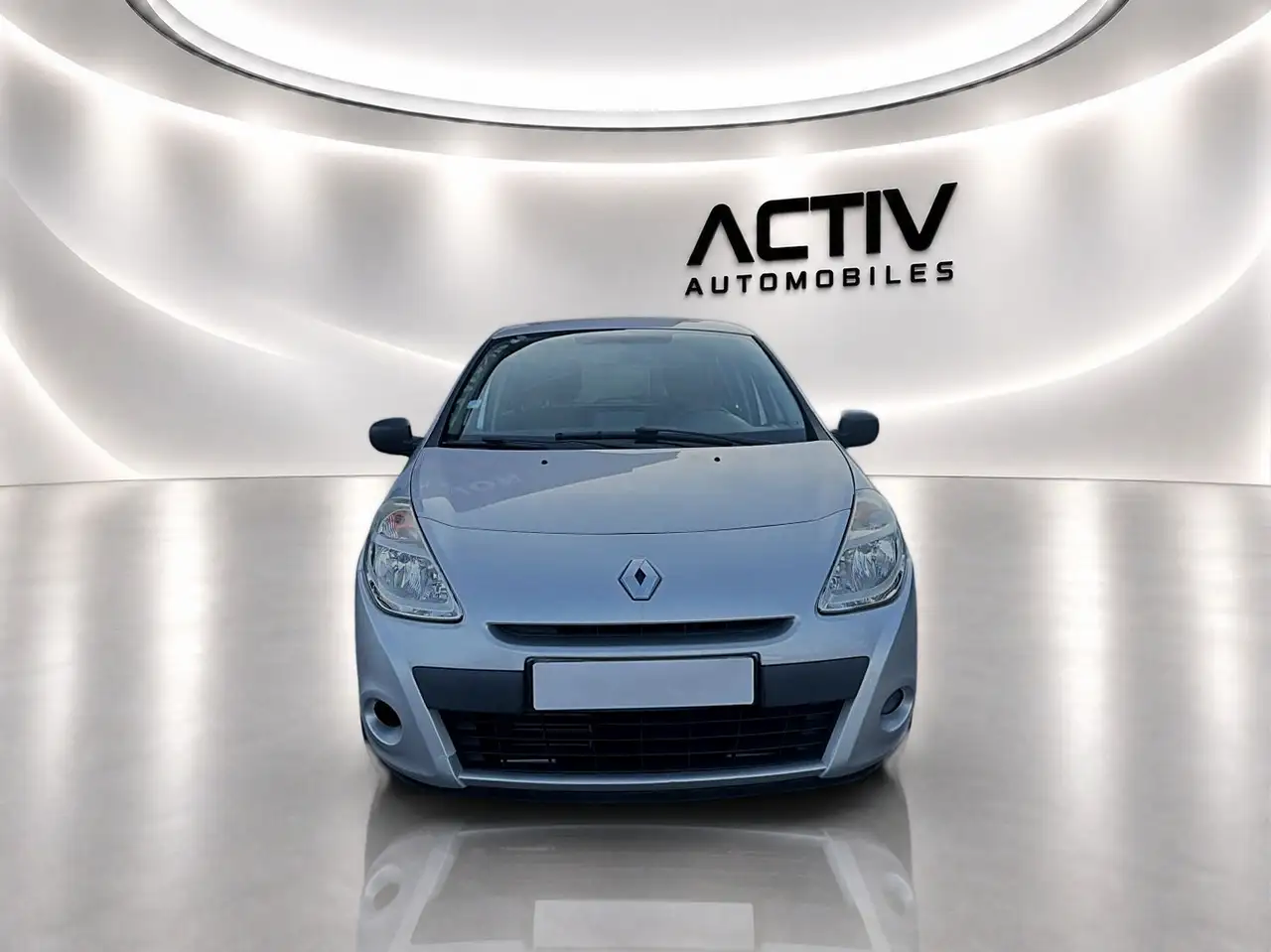 Renault Clio Citadine 5 portes — photo 2