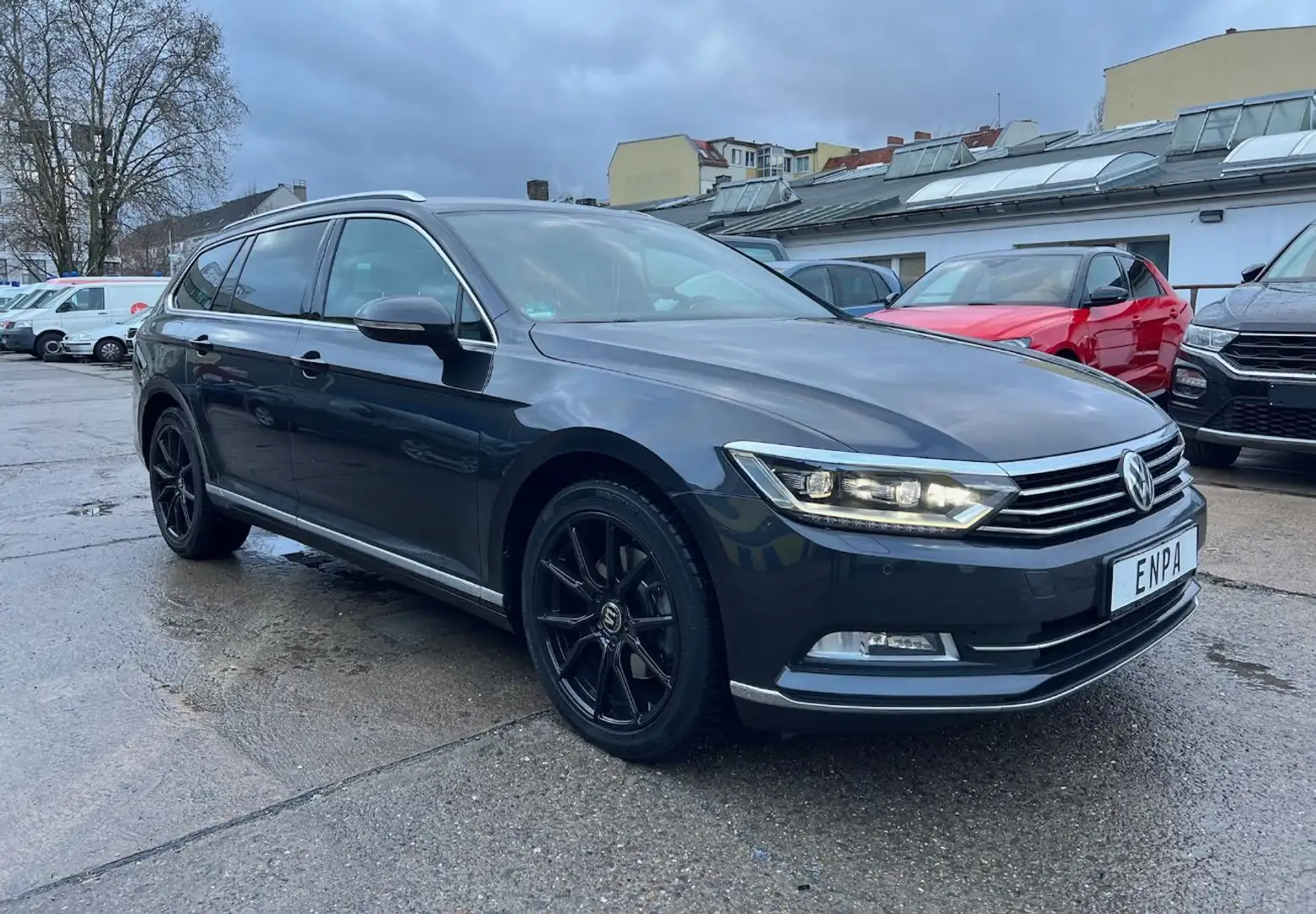 Volkswagen Passat Variant Passat VARIANT HIGHLINE|MASSAGE|LED|ACC|SHZ|CAM Grau - 1