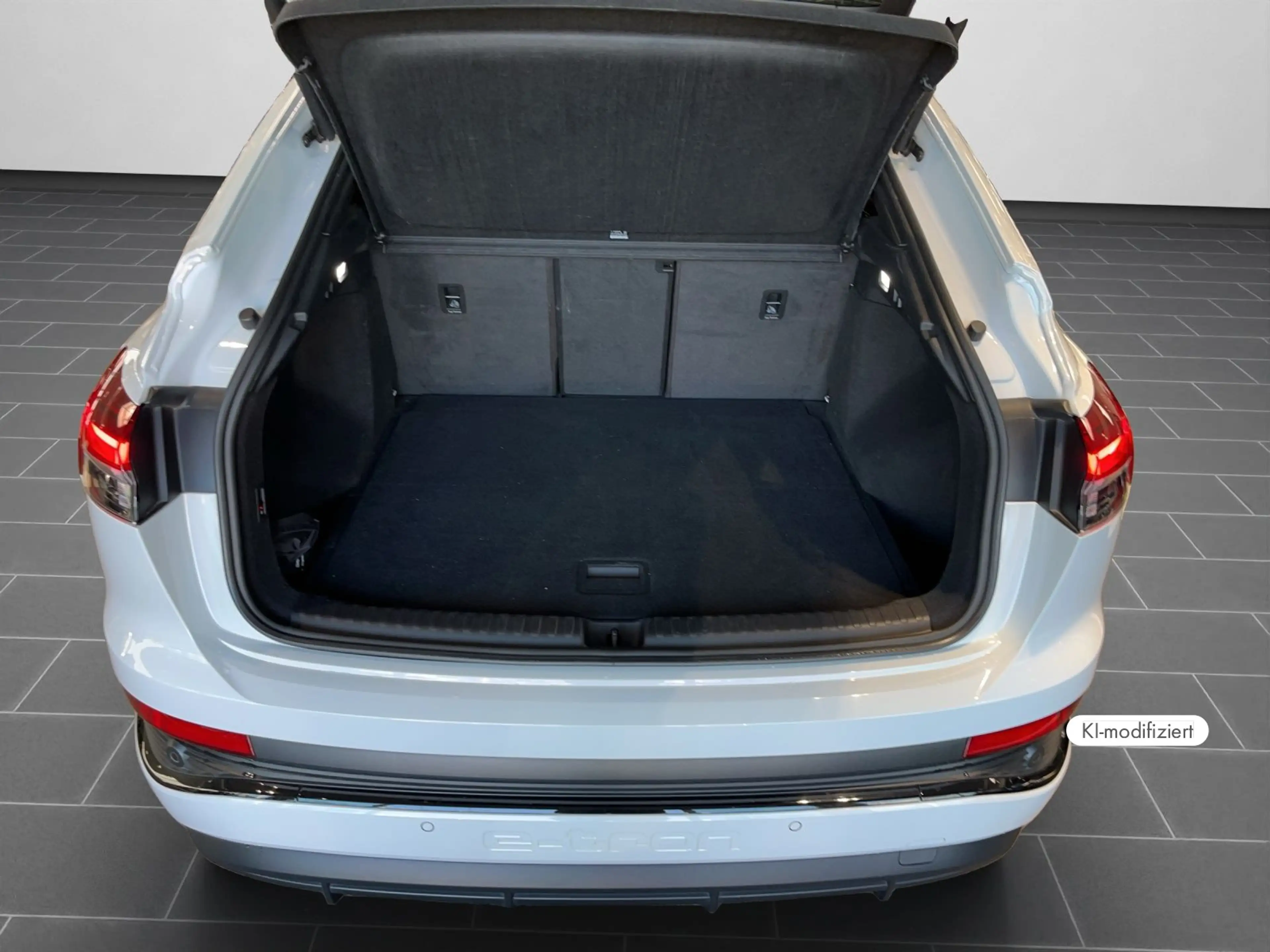 Audi Q4 e-tron 50 e-tron quattro 220 kW — photo 15