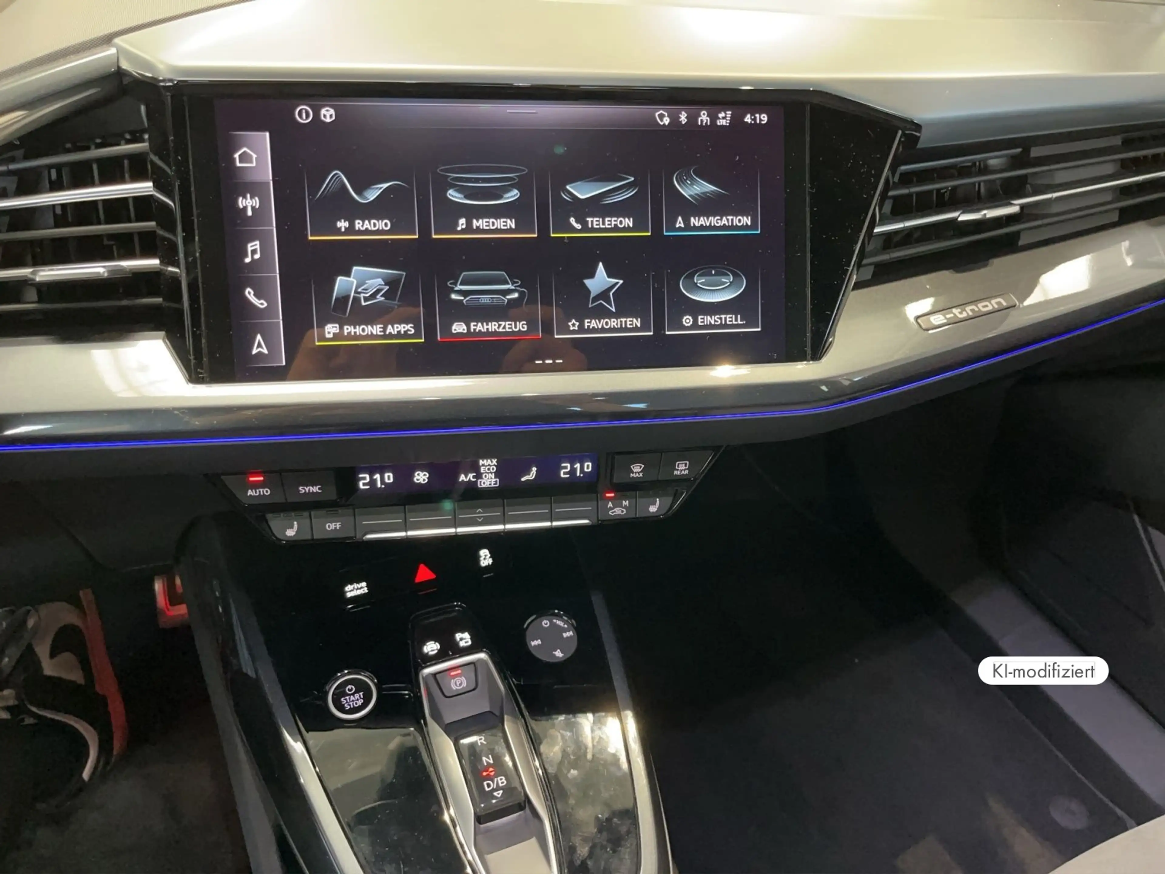 Audi Q4 e-tron 50 e-tron quattro 220 kW — photo 11