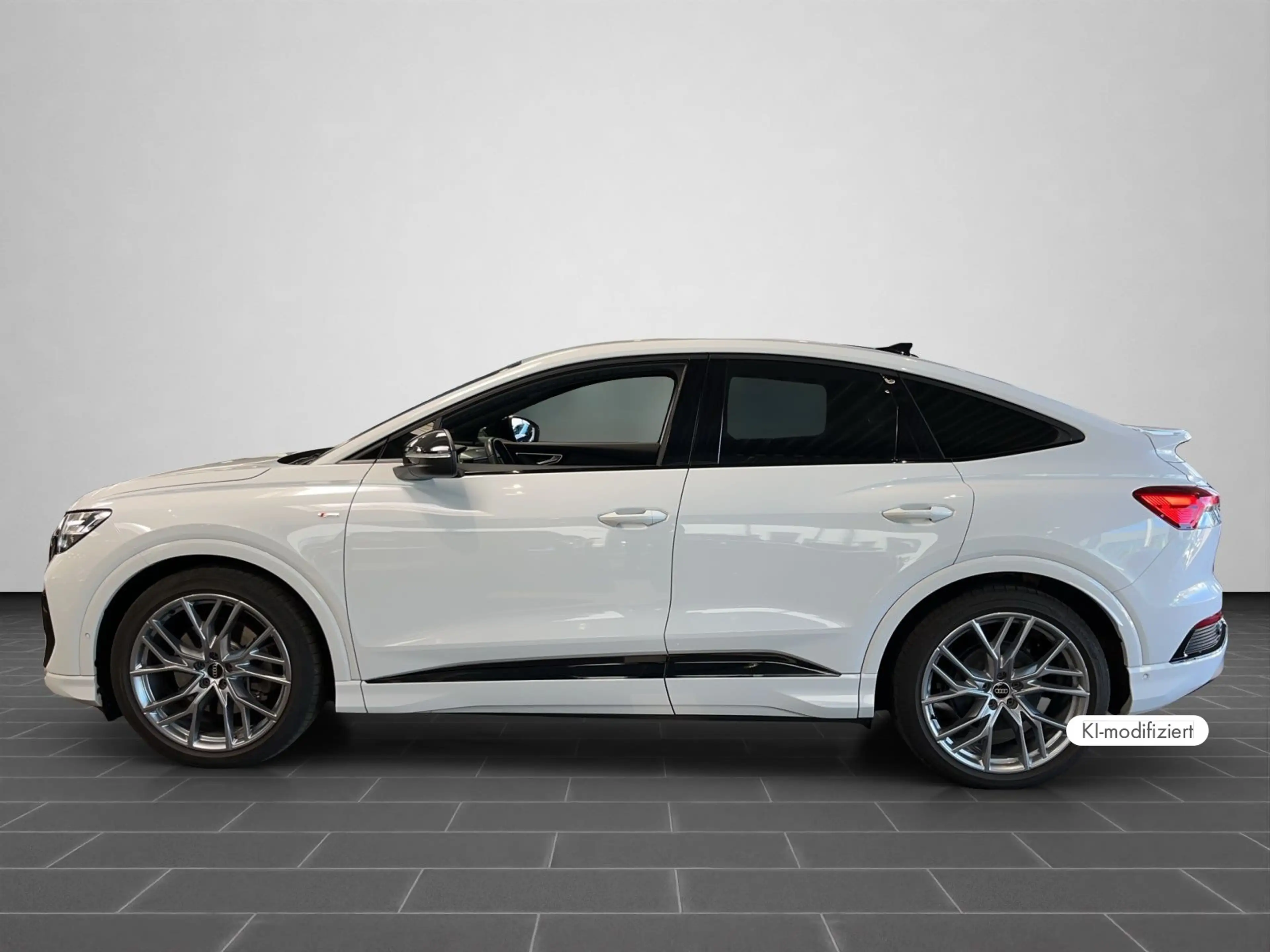Audi Q4 e-tron 50 e-tron quattro 220 kW — photo 7