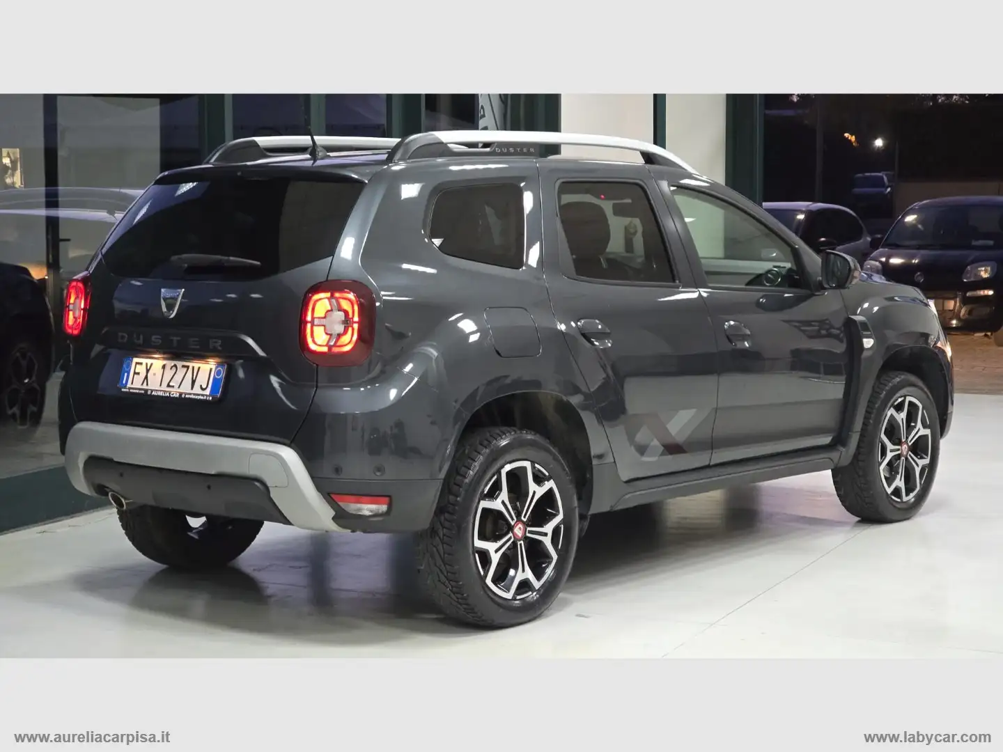 Dacia Duster 1.6 SCe GPL 4x2 Techroad Grigio - 2