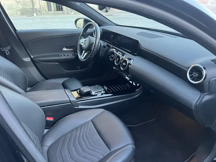 Mercedes-Benz A 250 e phev (eq-power) Sport auto — foto 4