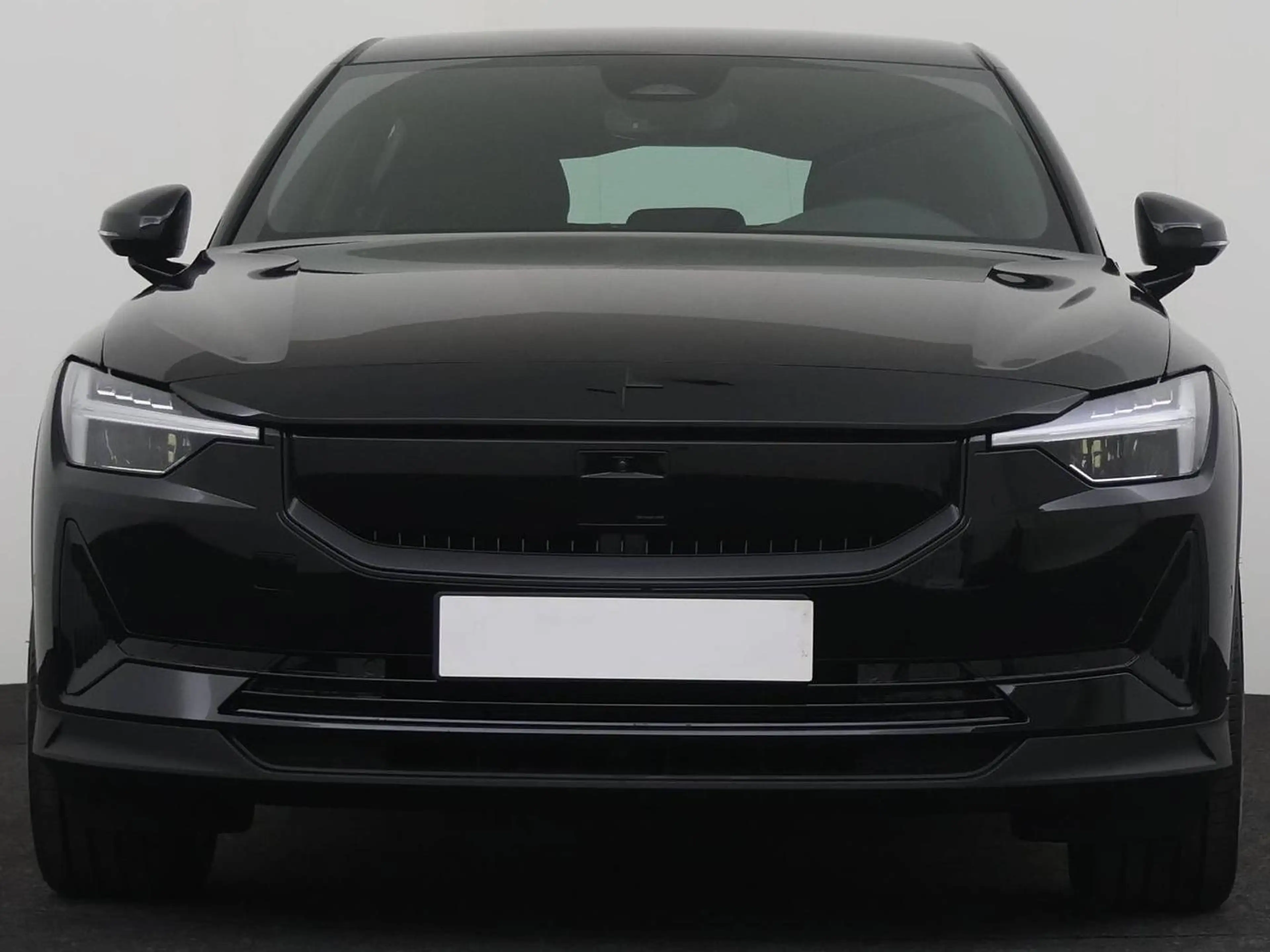 Polestar 2 70 kWh Standard Range Single Motor MY25 — photo 8