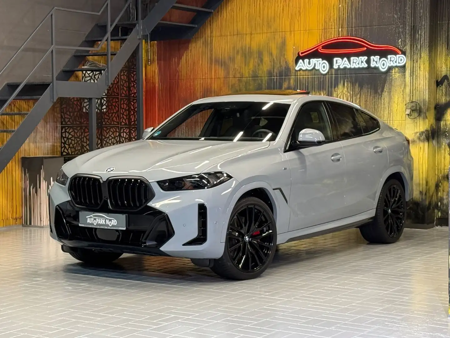 BMW X6 30d xDrive M Sport Pro~PANO~HUD~H&K~LUFT~360° Grau - 1