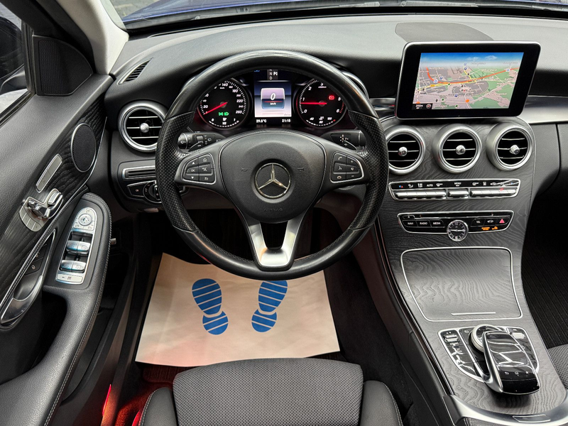 Mercedes-Benz C 220 d T-Modell / Night-Paket 2.Hand LED AHK ACC — photo 9