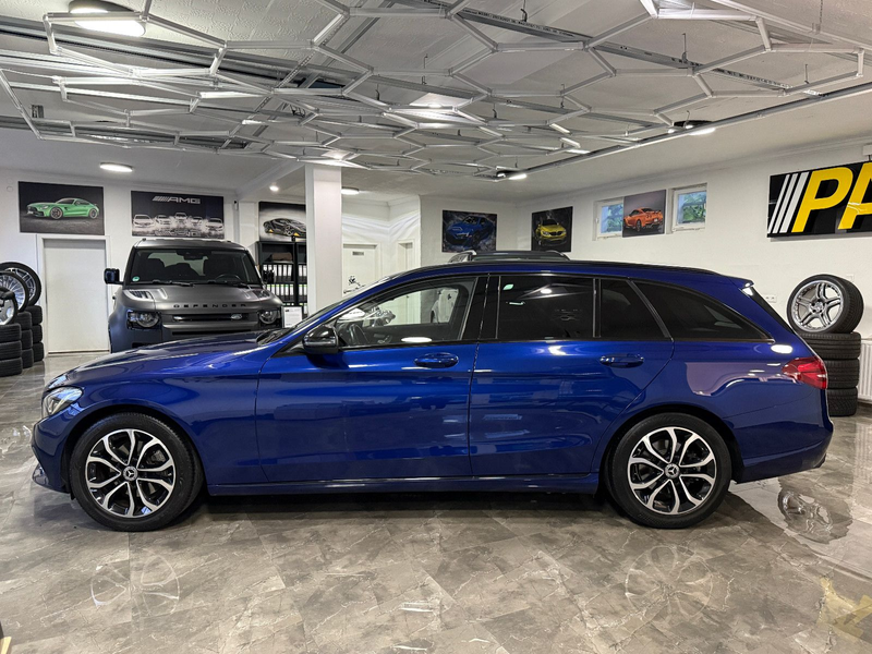Mercedes-Benz C 220 d T-Modell / Night-Paket 2.Hand LED AHK ACC — photo 2