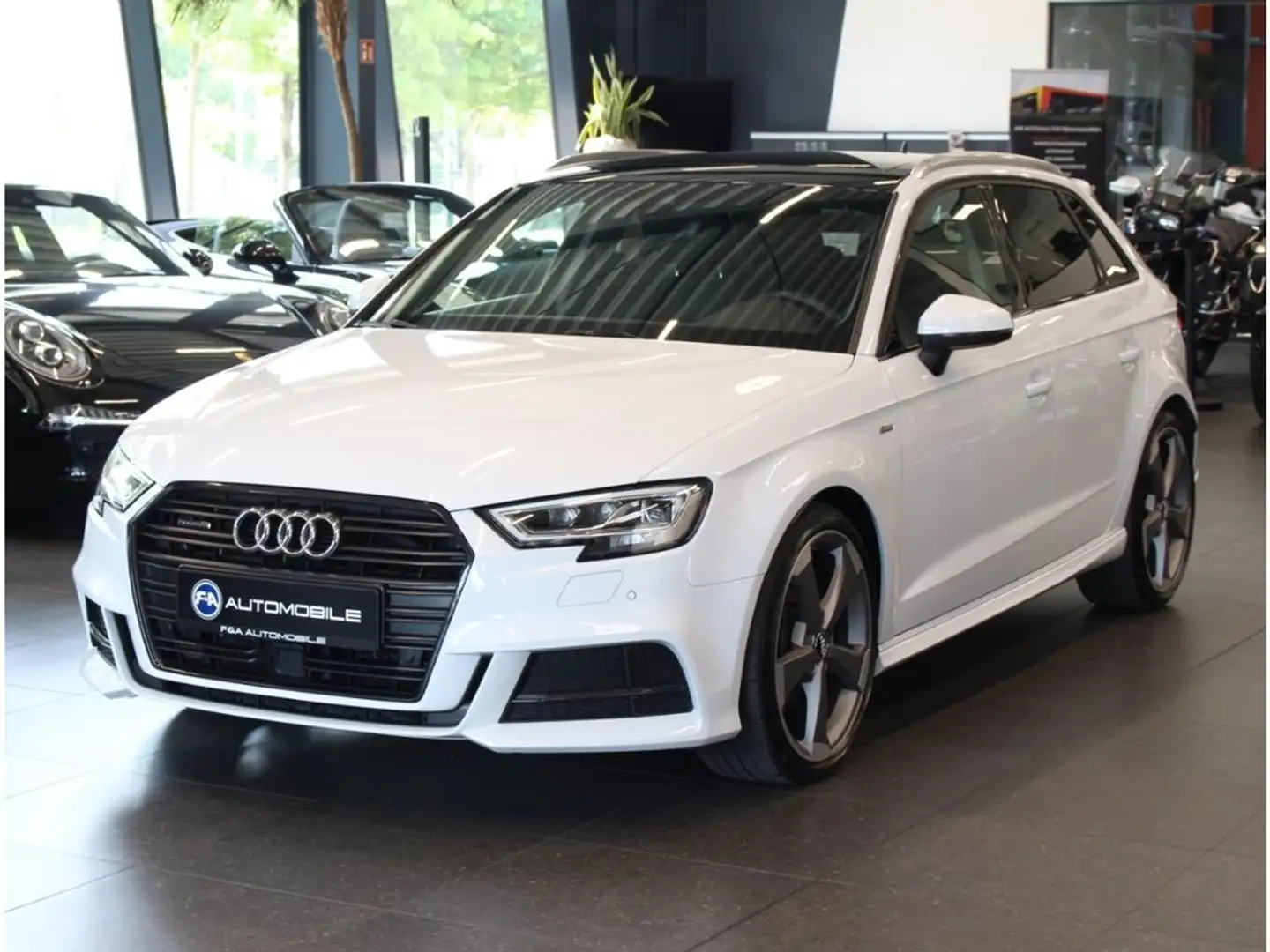 Audi A3 Sportback 40 TFSI quattro S Line PNRM*LED*B&O Weiß - 1