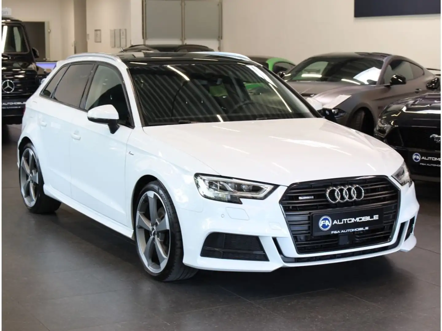 Audi A3 Sportback 40 TFSI quattro S Line PNRM*LED*B&O Weiß - 2