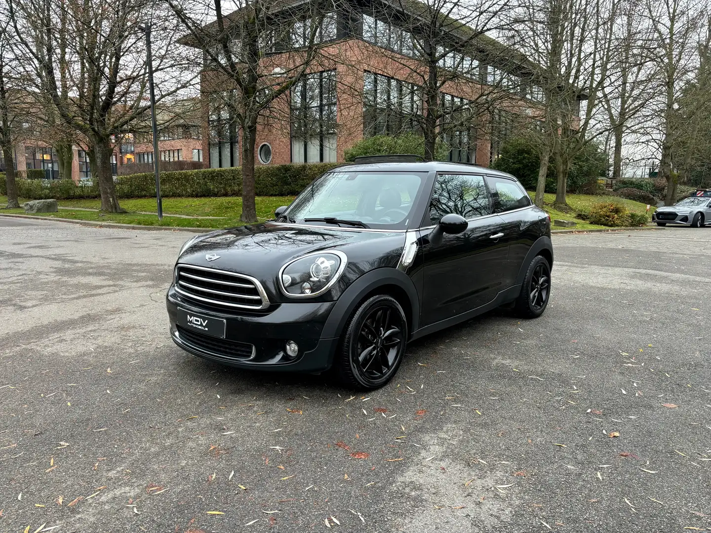 MINI Cooper D Paceman 1.6 D Cooper *** Pano / Xenon / Navi *** Schwarz - 2