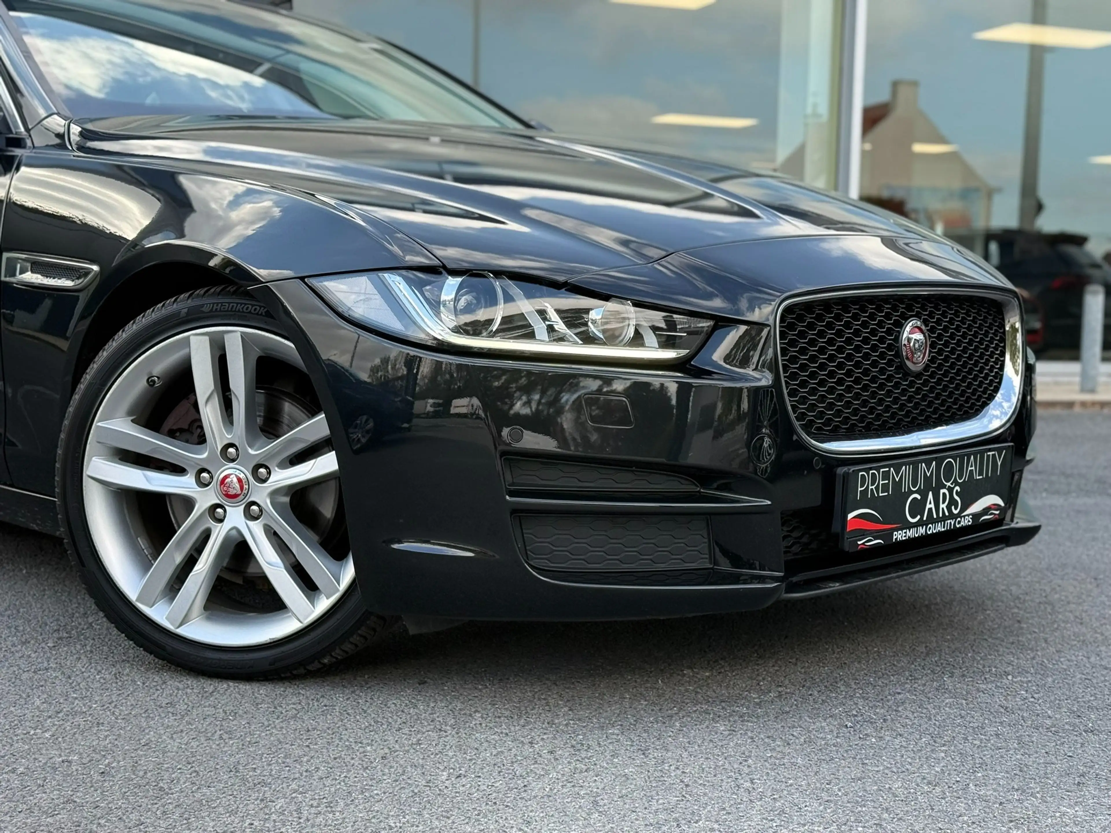 Jaguar XE Performance R-Sport / PANO /MERIDIAN / CARPLAY / — photo 7