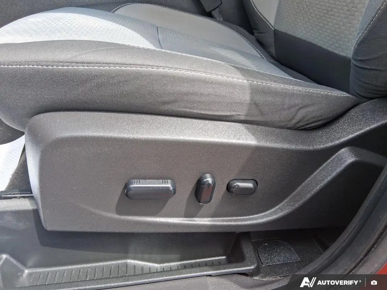 Ford Escape снимка Ford Escape