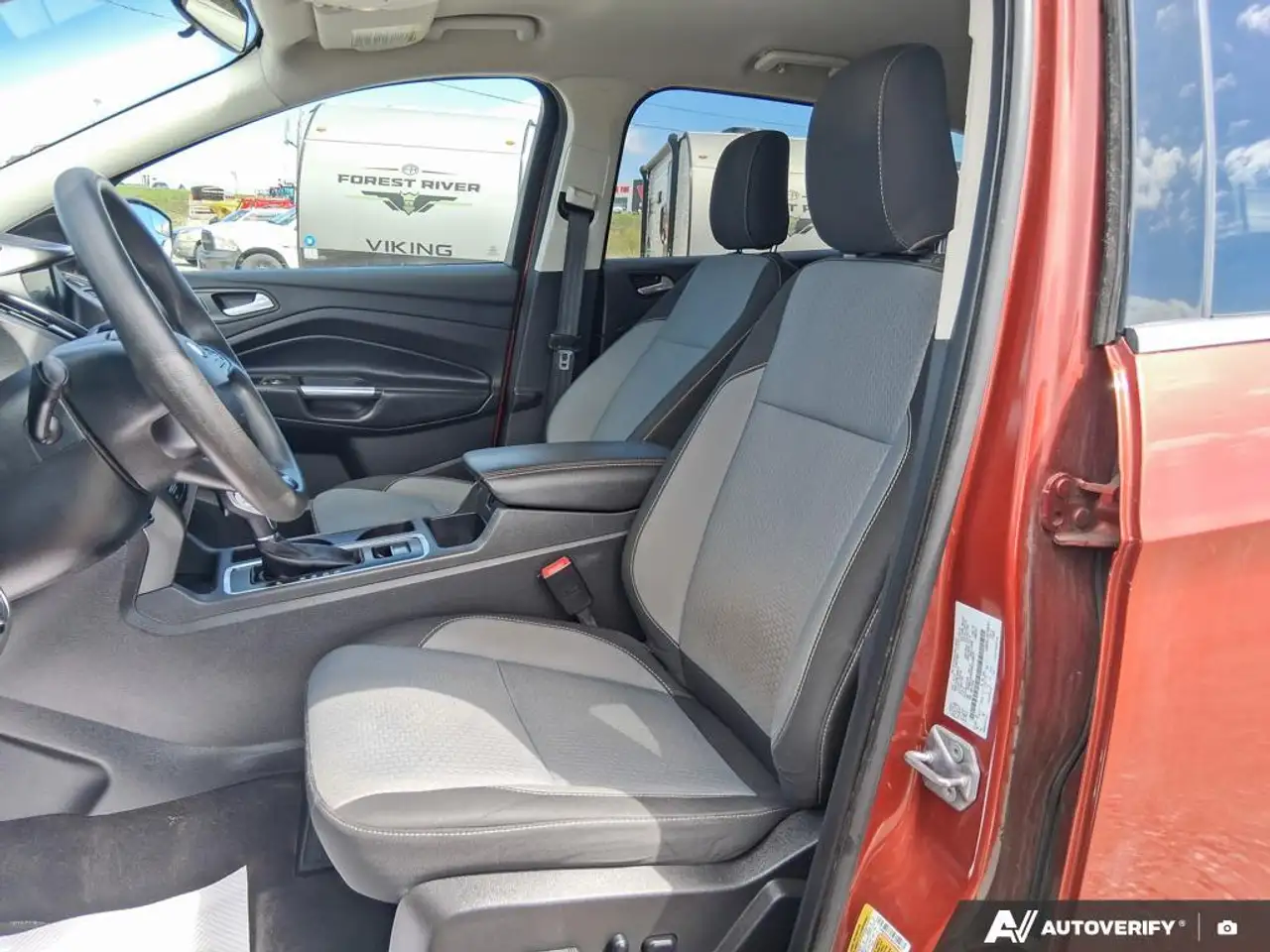 Ford Escape снимка Ford Escape