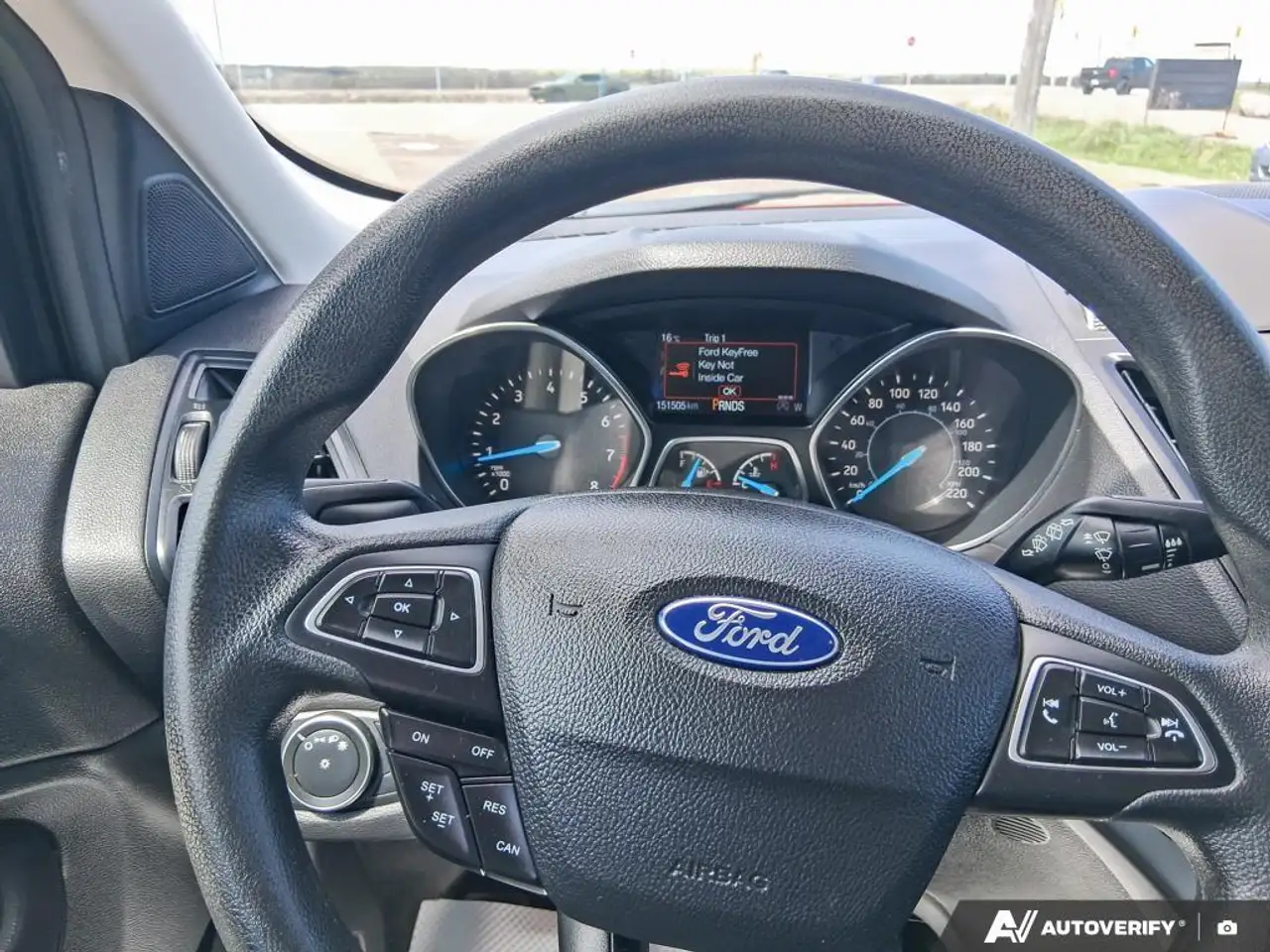 Ford Escape снимка Ford Escape