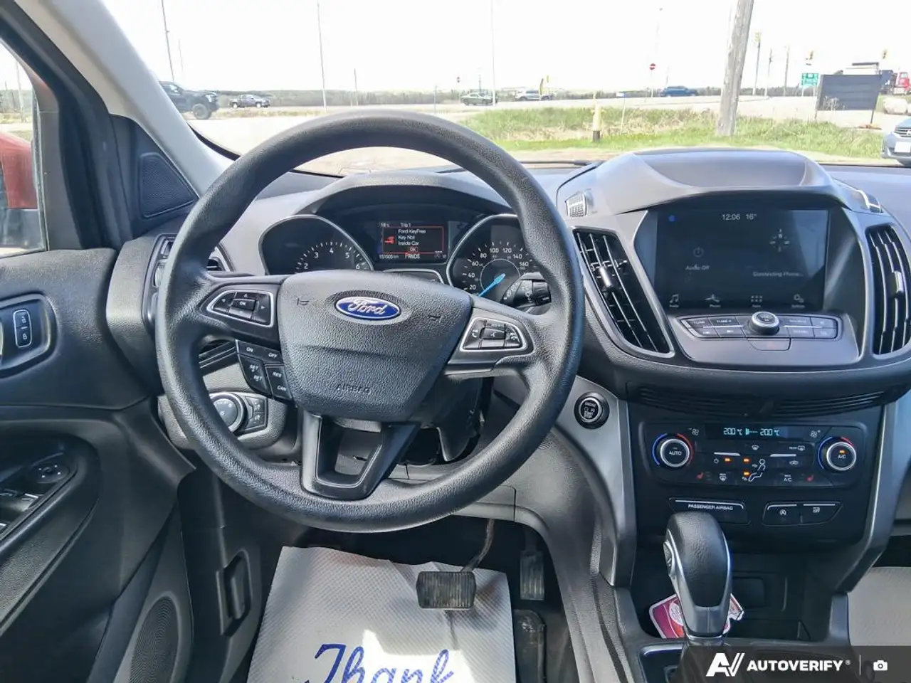 Ford Escape снимка Ford Escape