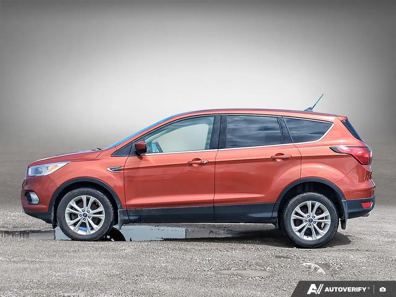 Ford Escape снимка Ford Escape