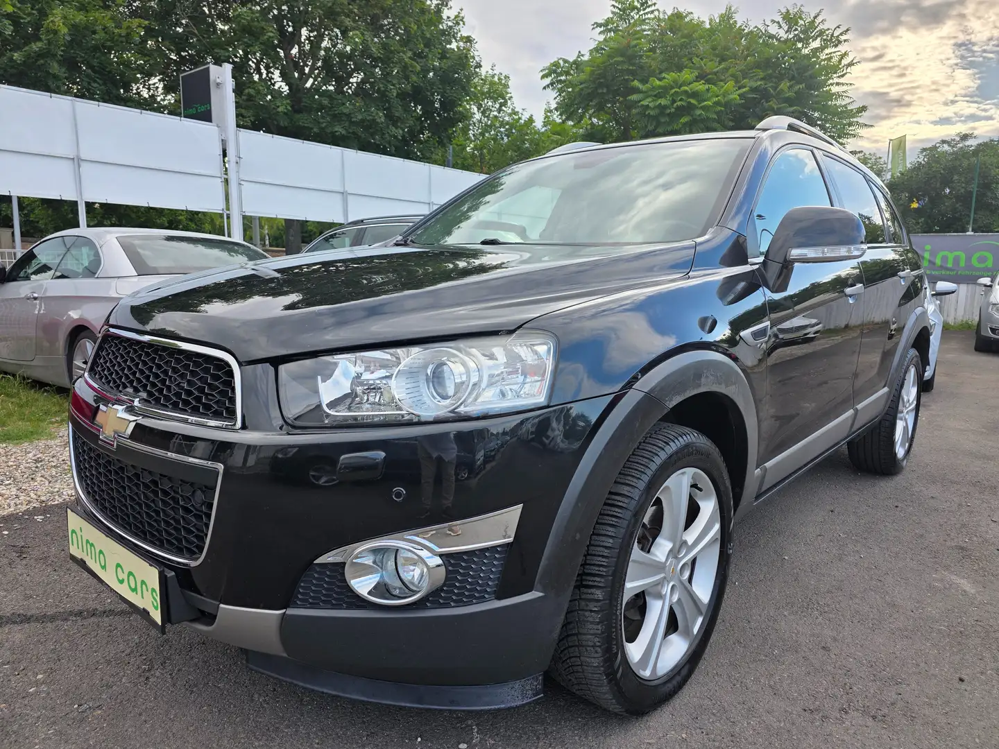 Chevrolet Captiva LTZ 2,2 4WD Aut. 7-Sitzer mit Anhängerkupplung Schwarz - 1