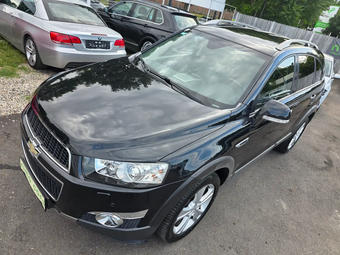 Chevrolet Captiva LTZ 2,2 4WD Aut. 7-Sitzer mit Anhängerkupplung Schwarz - 2