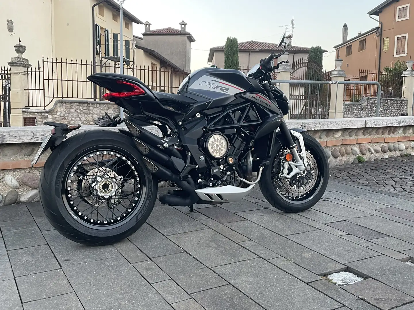 MV Agusta Dragster RR Scs - 1