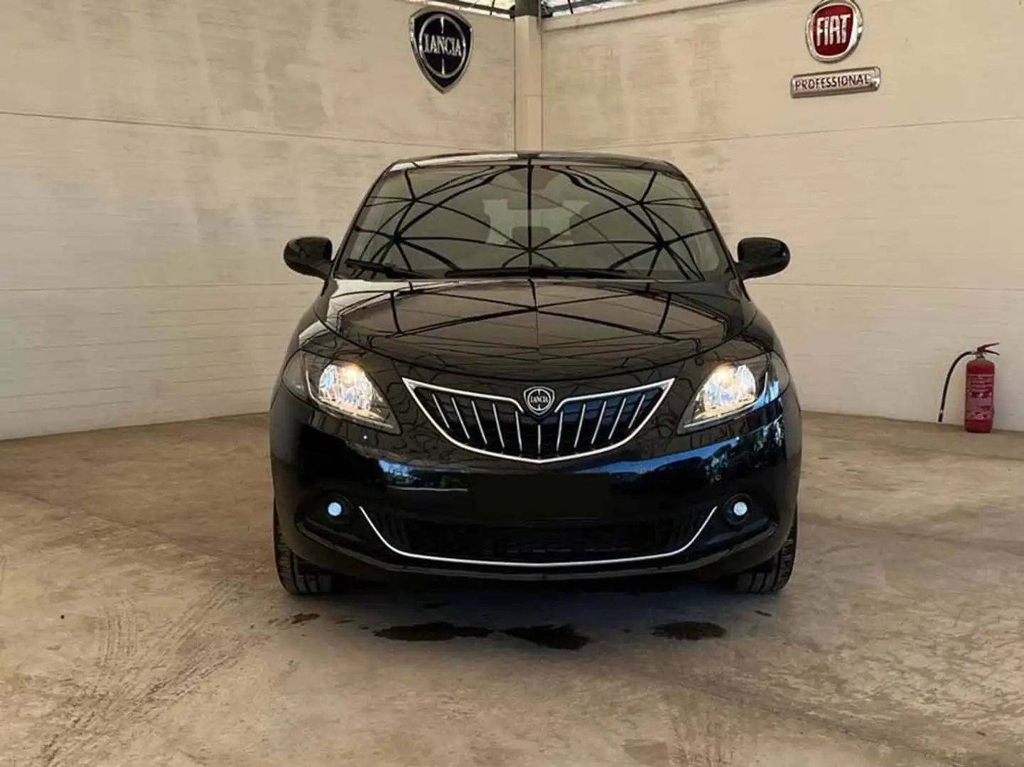 Lancia Ypsilon Ypsilon III 2021 1.0 firefly hybrid Platino s Nero - 2