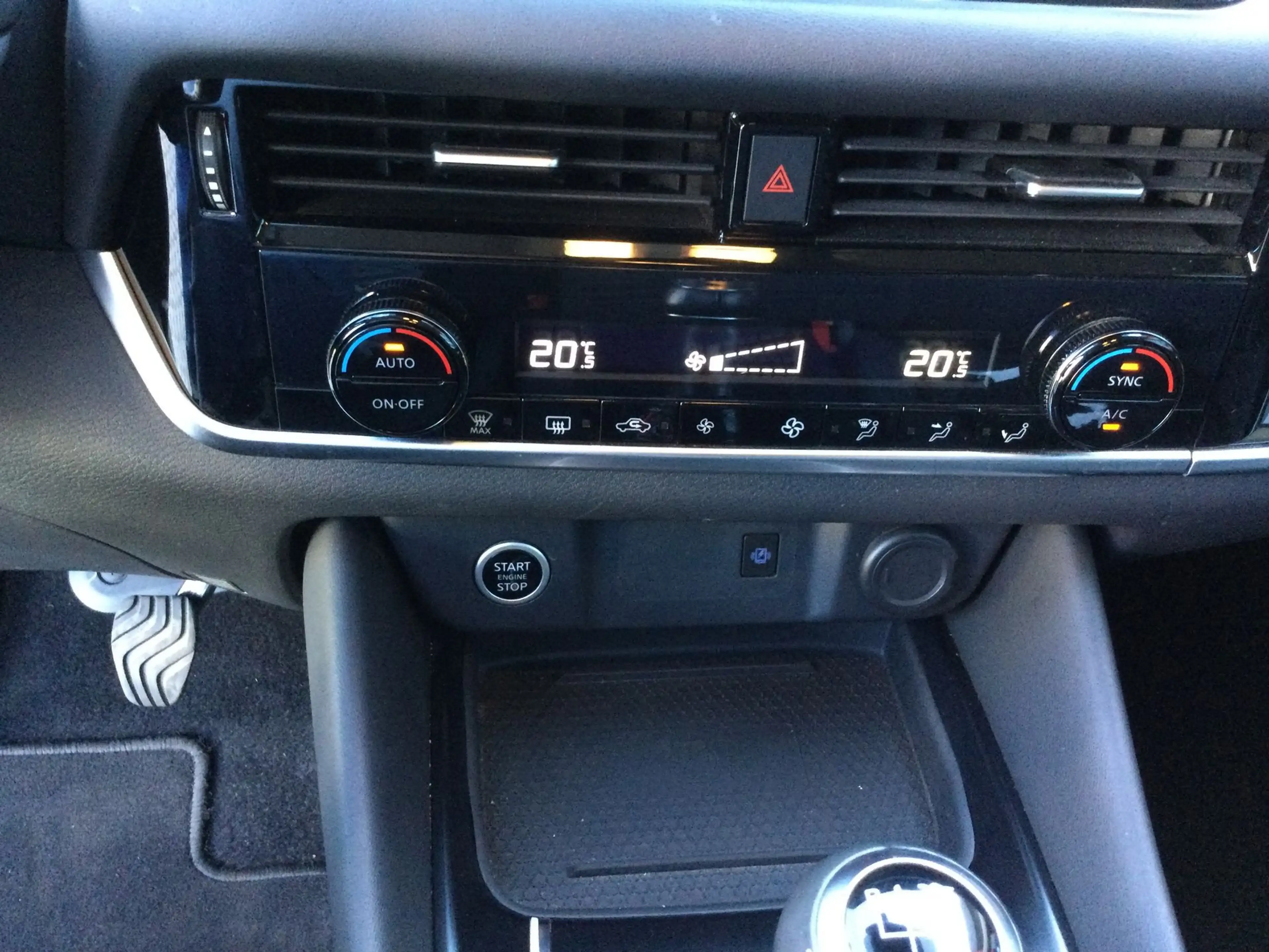 Nissan Qashqai Mild-Hybrid Business Edition — photo 12