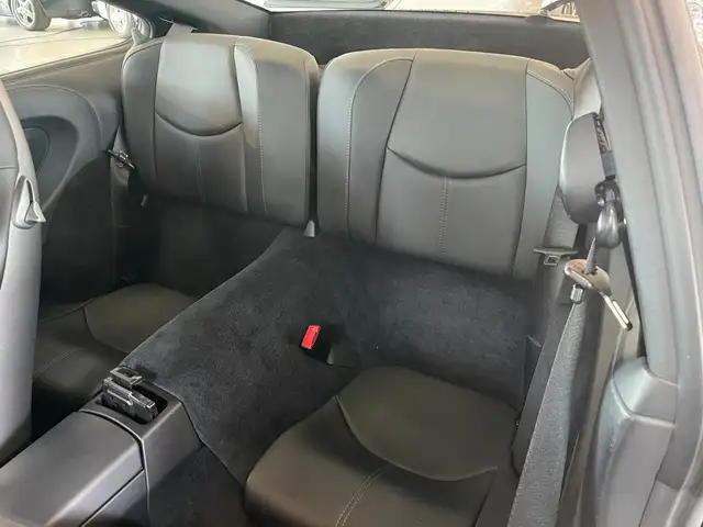 Porsche 911 view 13