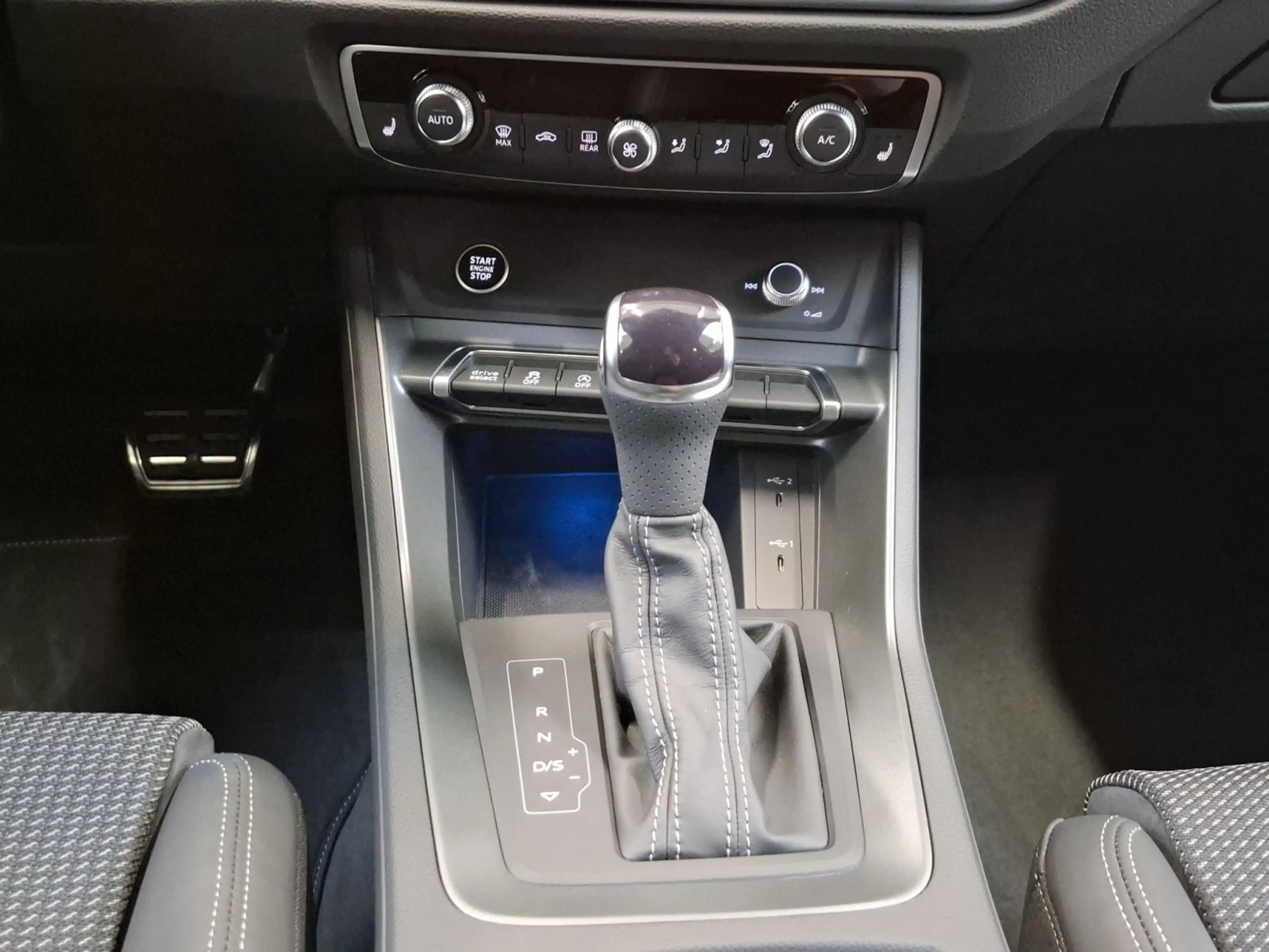 Audi Q3 S line 35 TDI 110(150) kW(PS) S tronic — photo 15