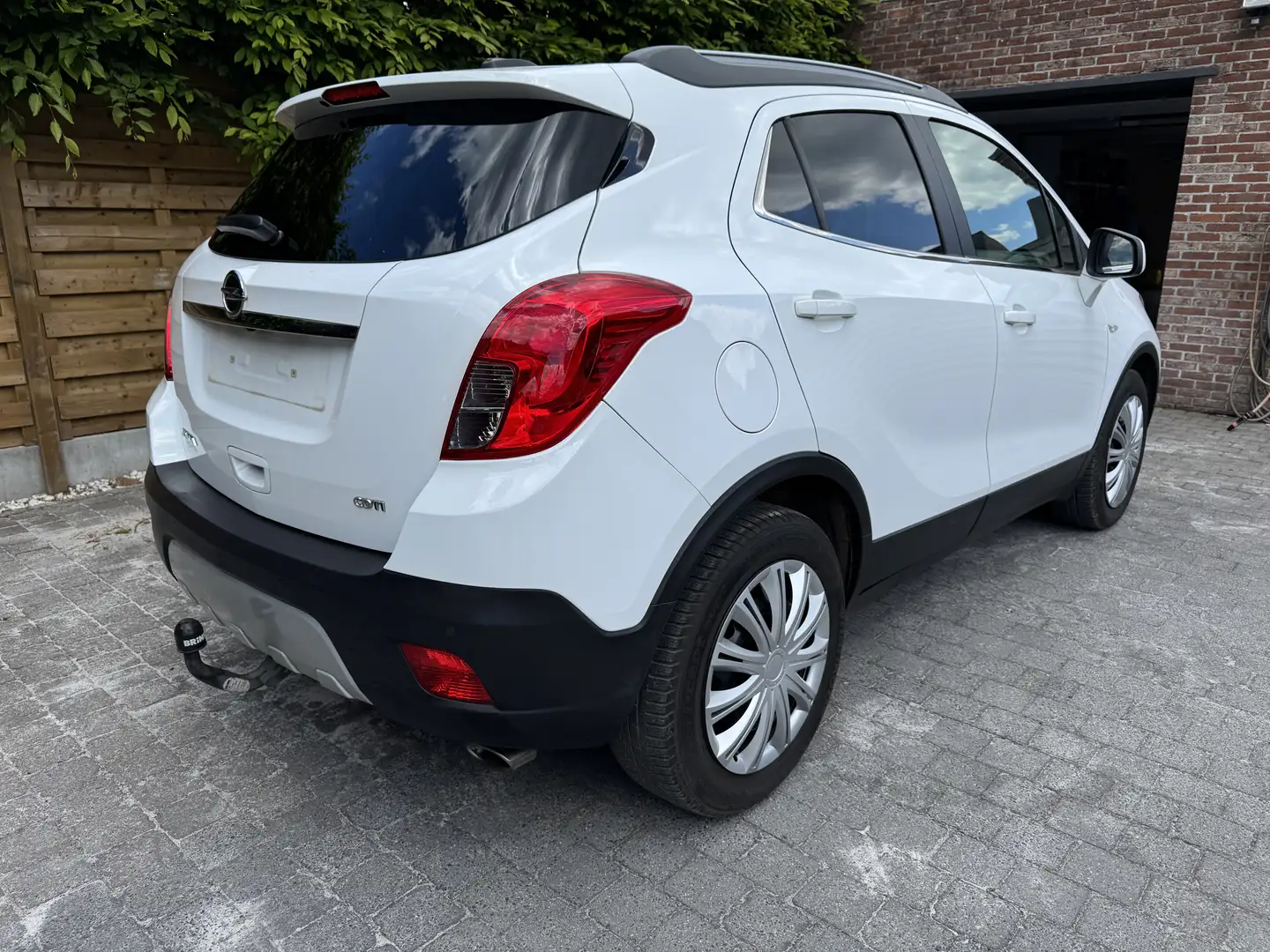 Opel Mokka automaat , navig, leder, open dak,…nieuw staat Wit - 2