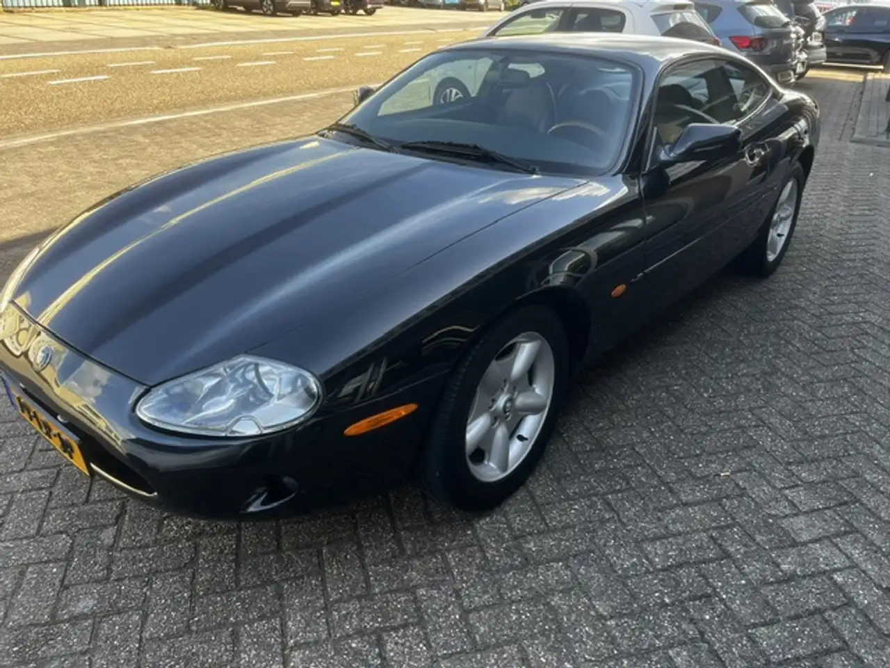Jaguar XK8 4.0 V8 Coupé perfect onderhouden, foto 2