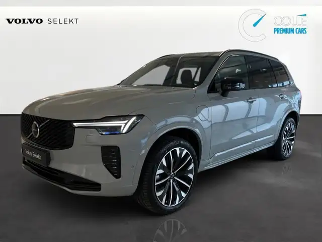 Volvo XC90 Plus Dark