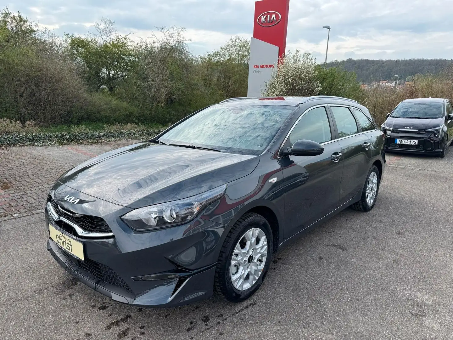 Kia Ceed SW / cee'd SW Ceed Sportswagon 1.5 T-GDI DCT Vision *Komfort* Gris - 1