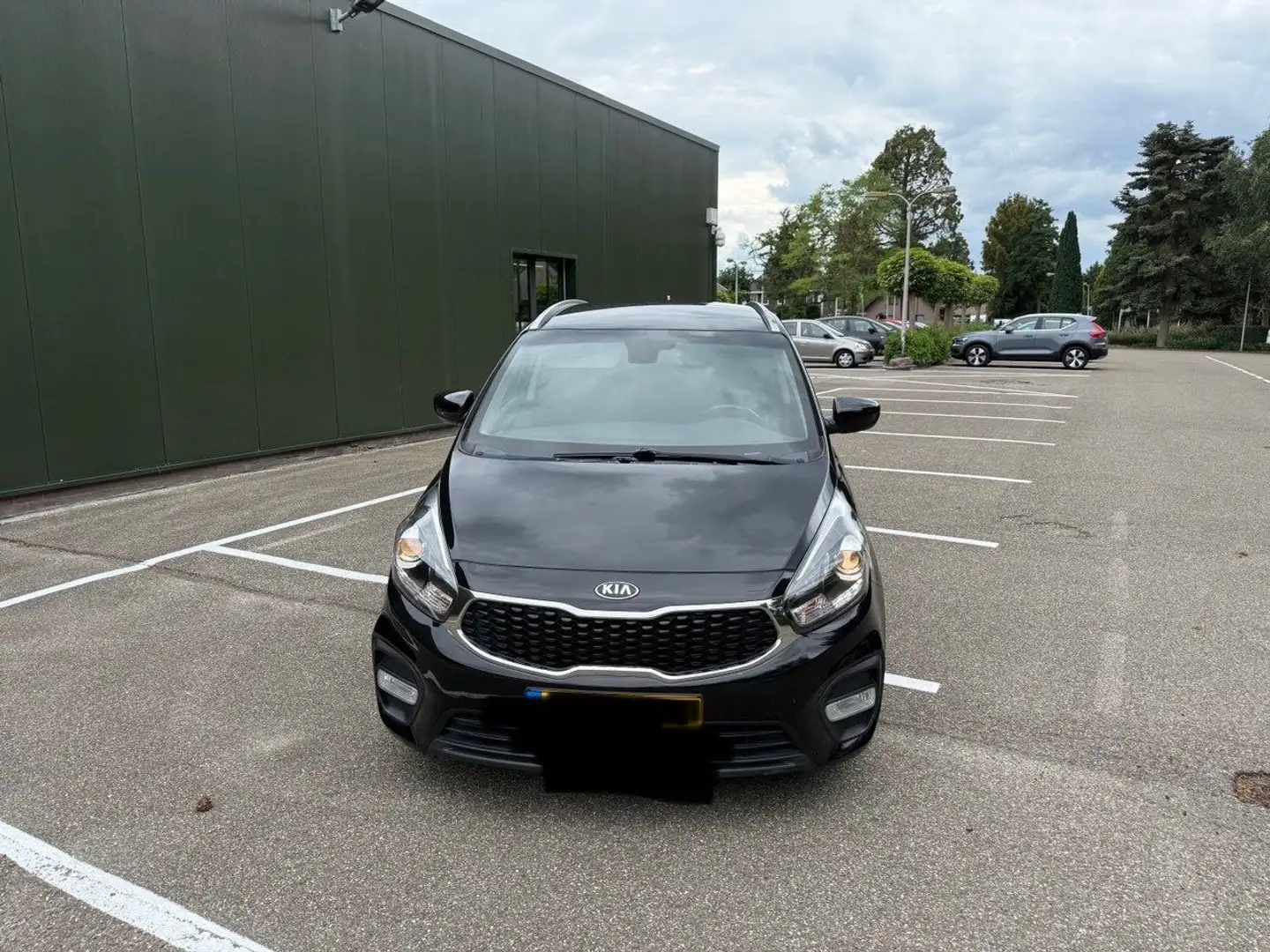 Kia Carens Carens 1.7 CRDi 136 Dream Team Edition Černá - 2