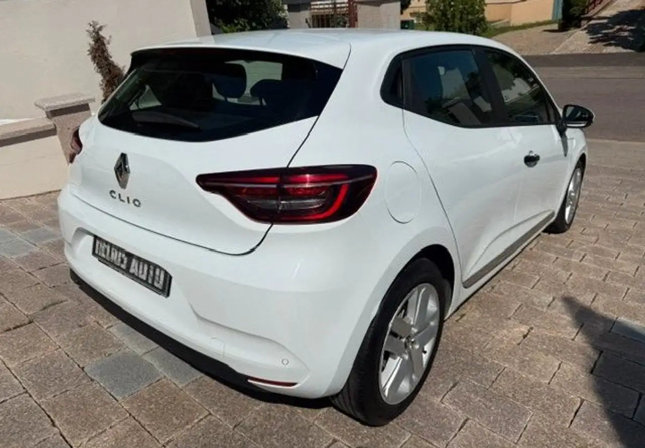 Renault Clio Citadine 5 portes — photo 4