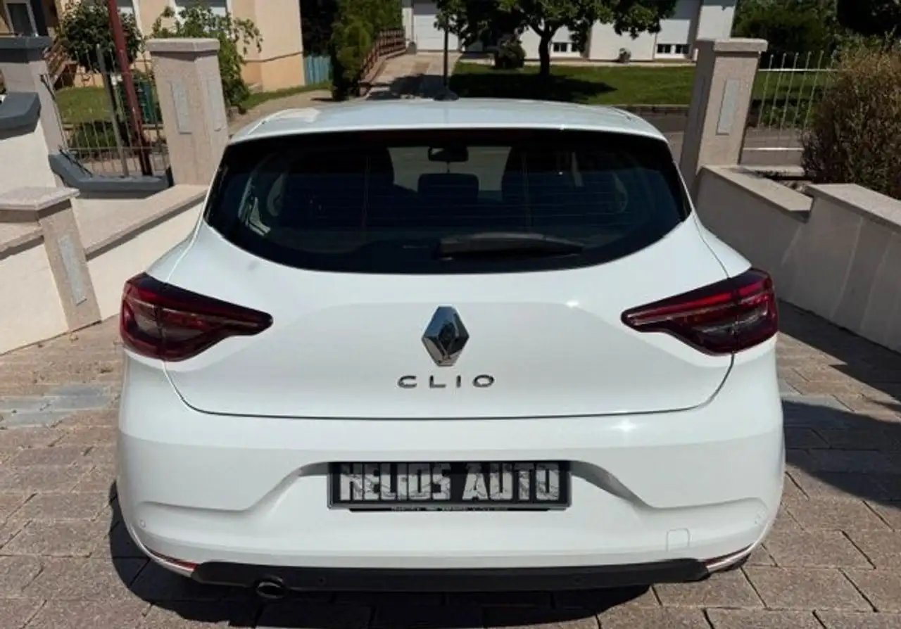 Renault Clio Citadine 5 portes — photo 5