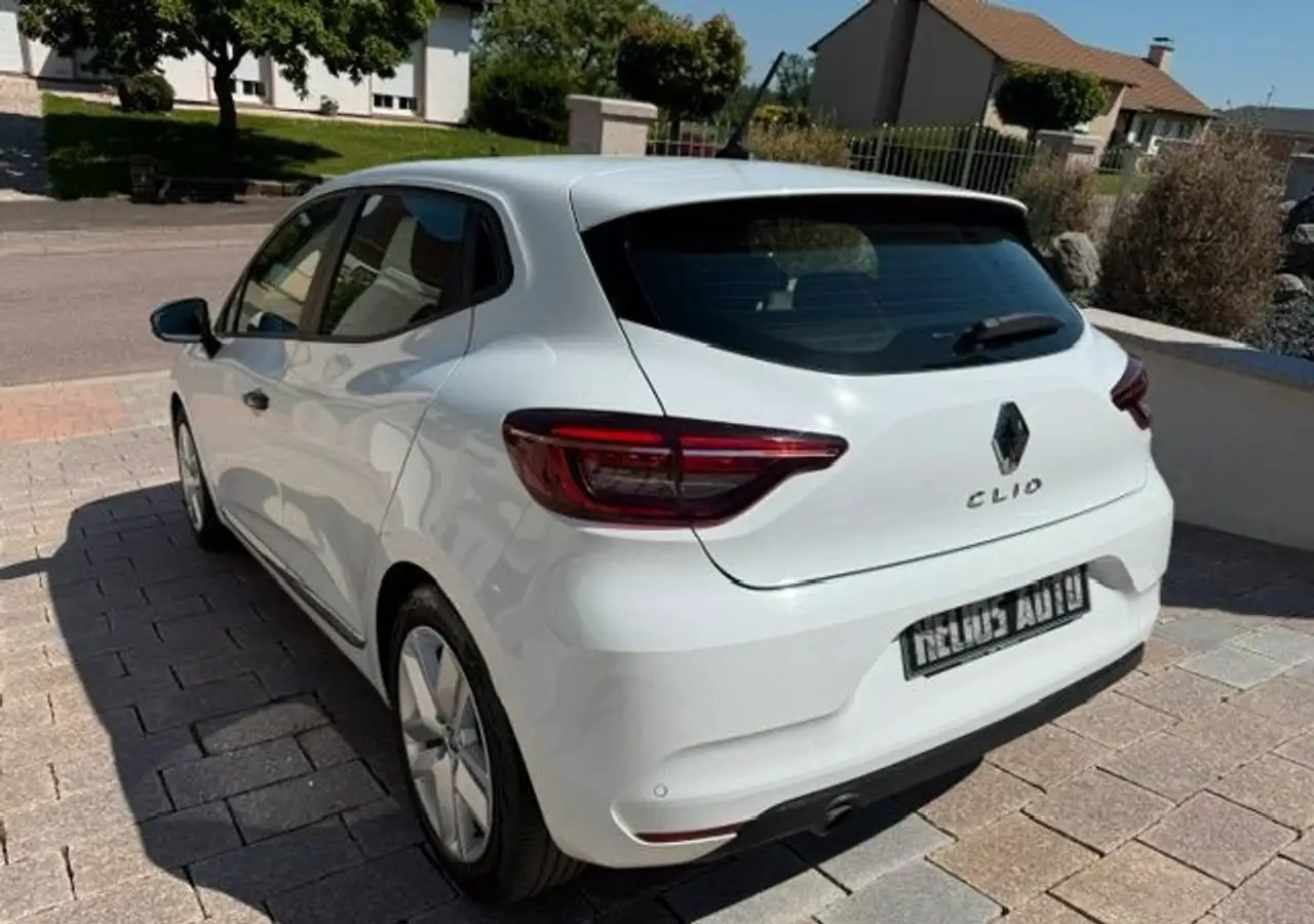 Renault Clio Citadine 5 portes — photo 6