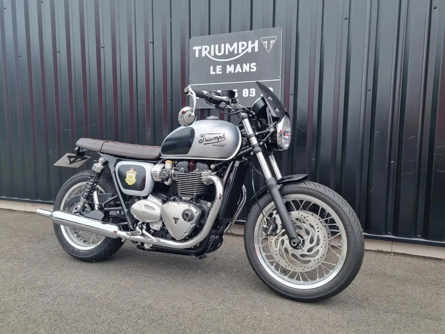 Triumph Bonneville T120 Gris - 2