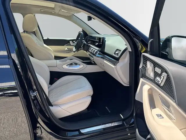 Mercedes-Benz GLS Class view 9